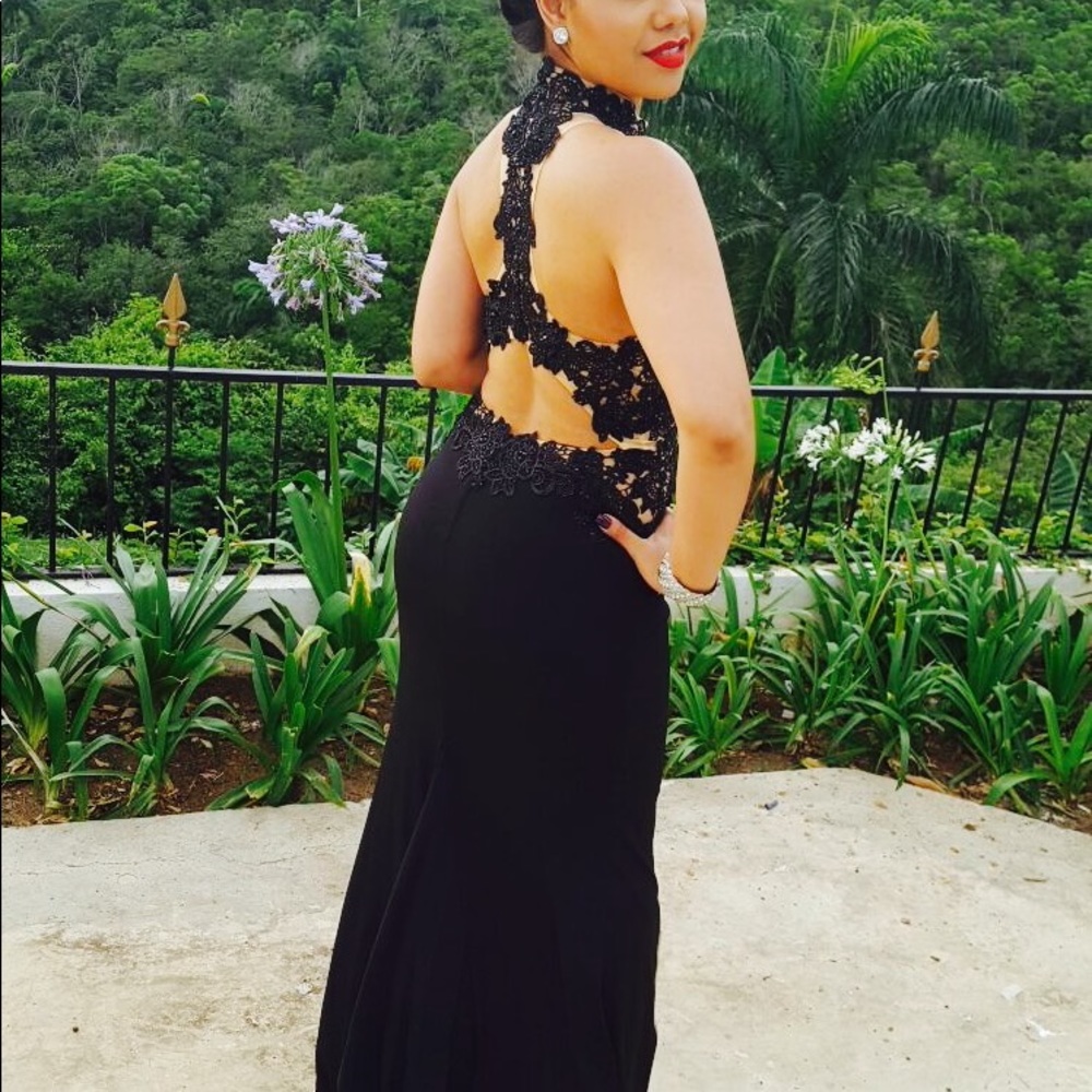 Dress - Picture 2 of 4